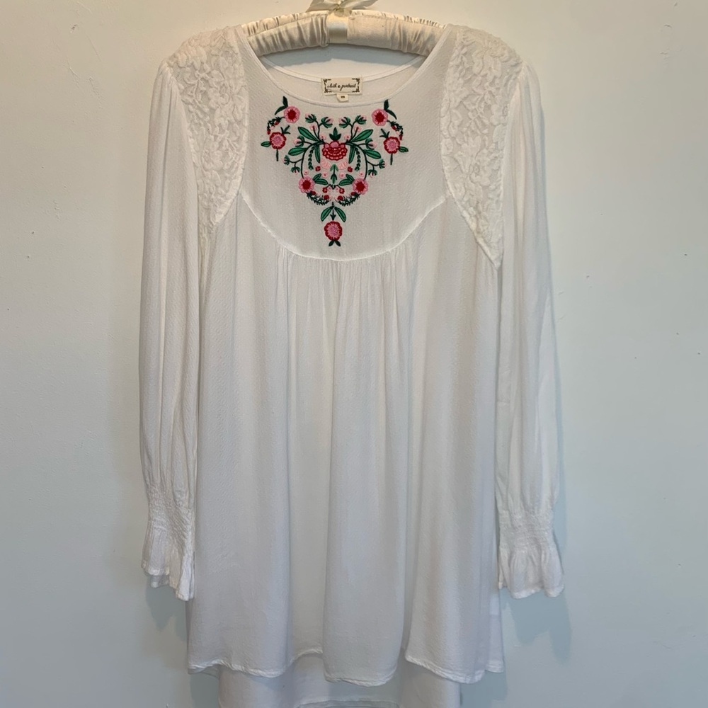 Cloth & Portrait Embroidered White Lace Fairy Tunic Medium